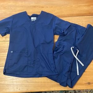 Wonderwink Navy XS scrub set